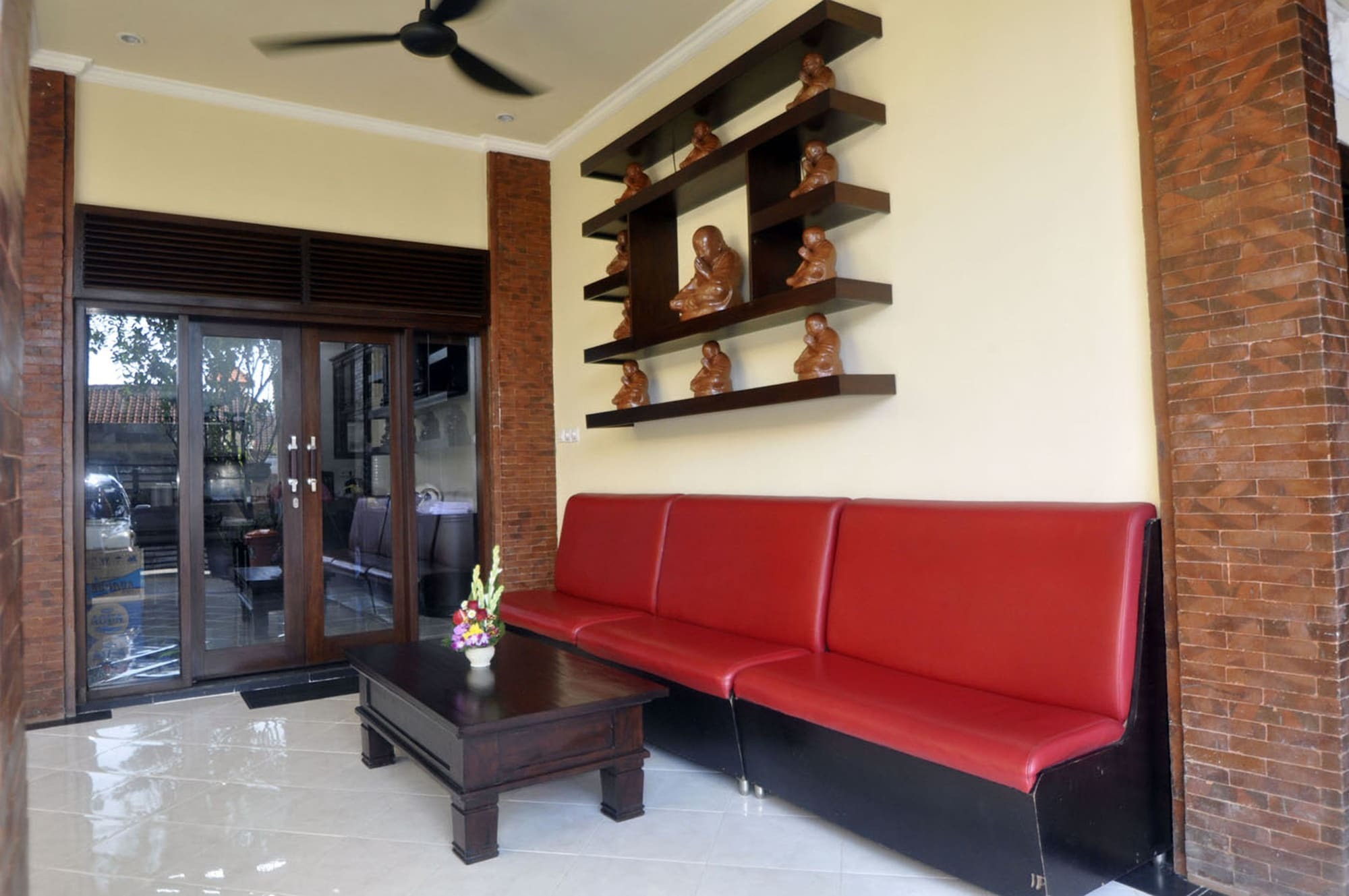 Wisma tamu Kings House Kesari 3*